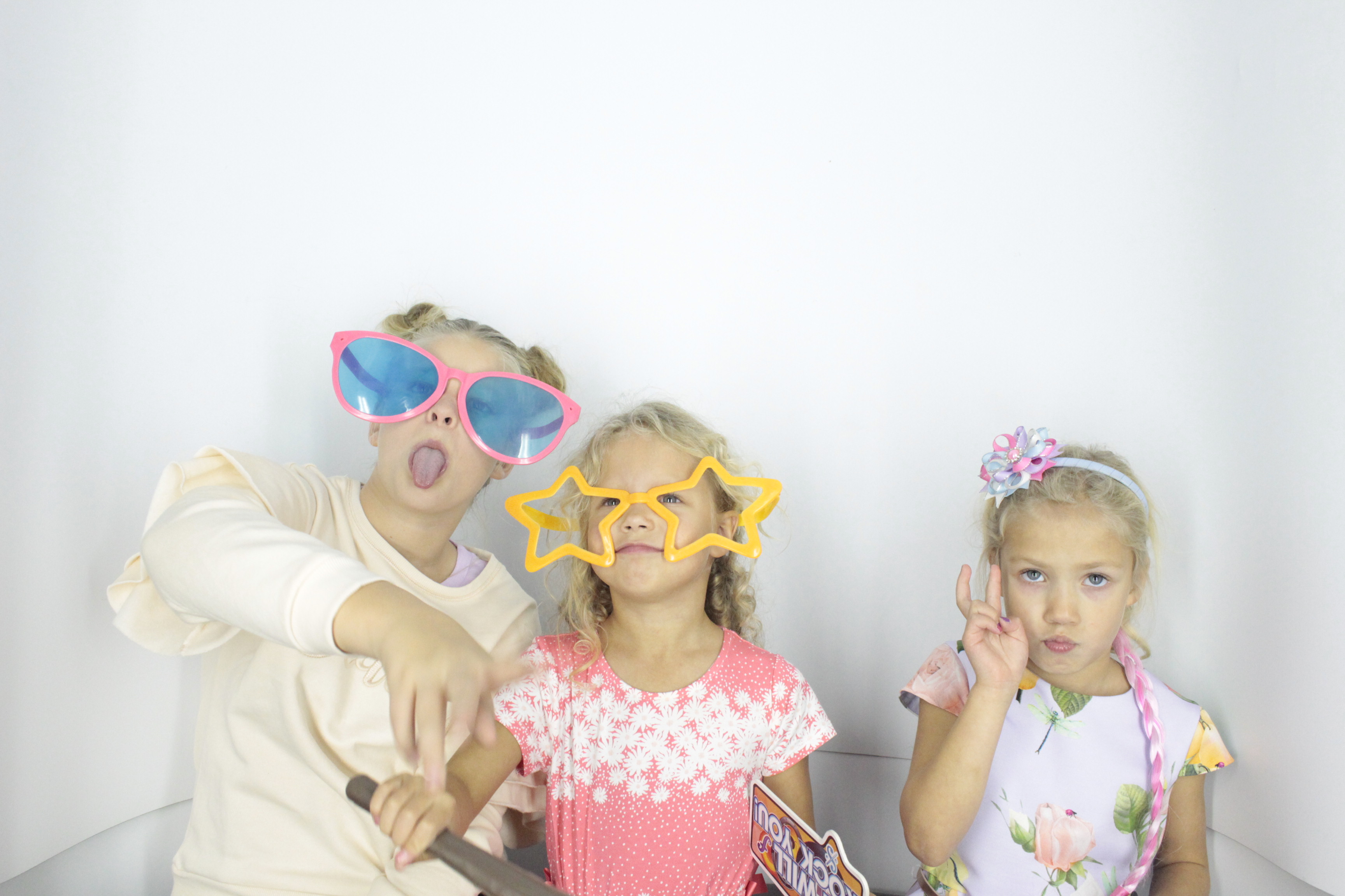 Isobel 18th Birthday Party  | View more photos from the event at gallery.myphotoboothexperience.co.uk/u/MyPhotoBoothExperienceLtd/Isobel-18th-Birthday-Party